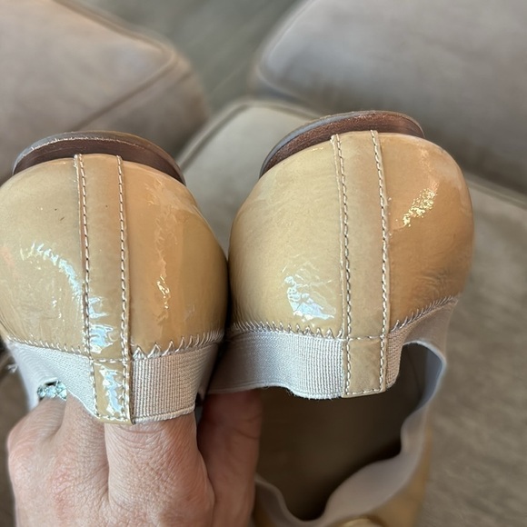EUC Tory Burch Caroline Ballet Flats for Women Beige Size 7.5 - Picture 3 of 7